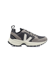 綁帶鞋與輕便鞋