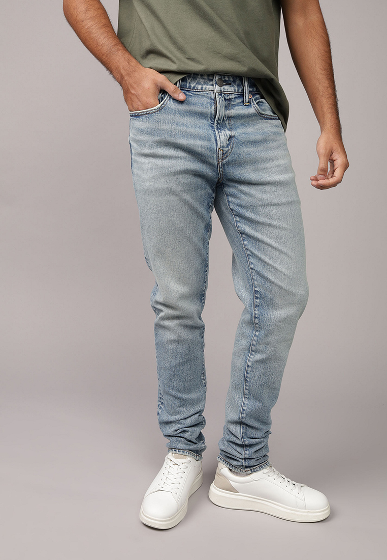 American Eagle Light Clean Athletic Skinny Jeans