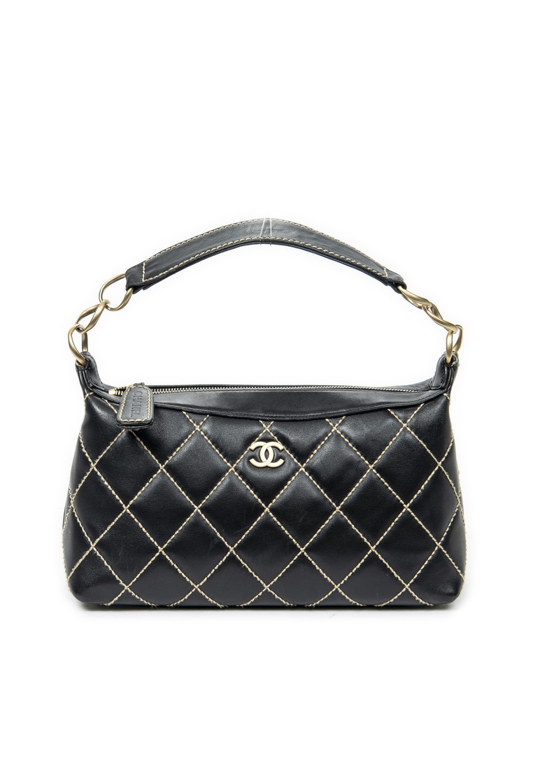 Chanel Pre-Loved Surpique CC Hobo