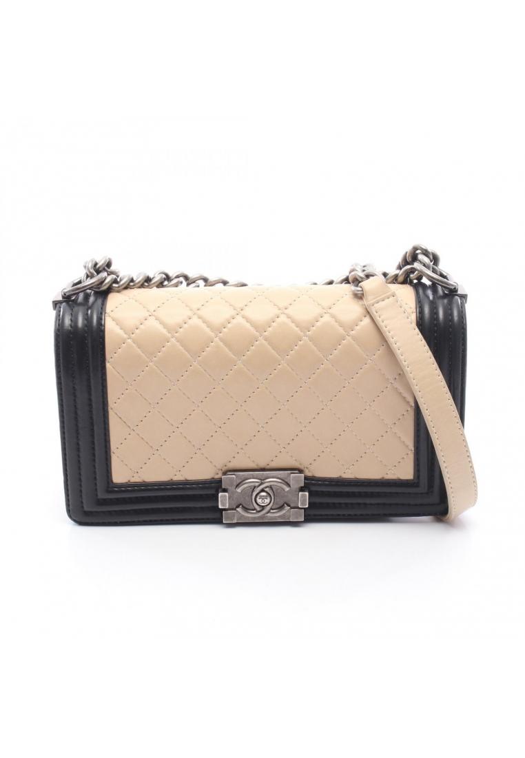 Chanel Pre-Loved Chanel boy chanel chain shoulder bag lambskin black beige silver hardware