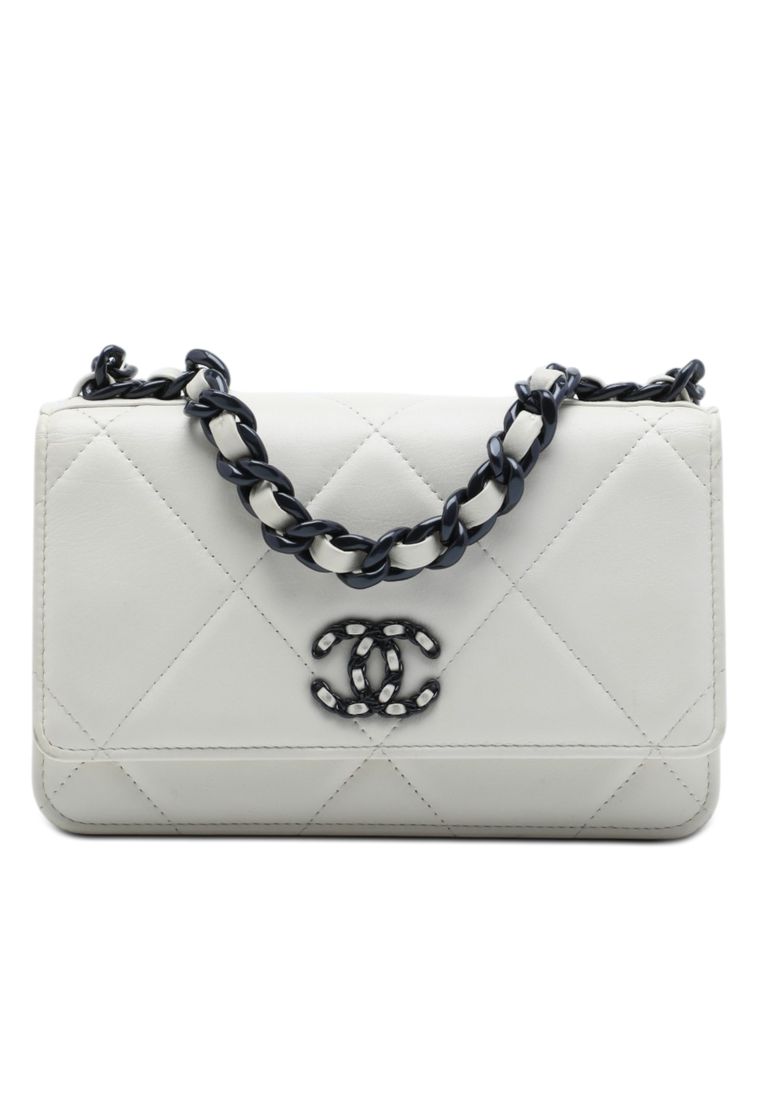CHANEL Pre-Loved Chanel Quilted Lambskin Chanel 19 Wallet On Chain