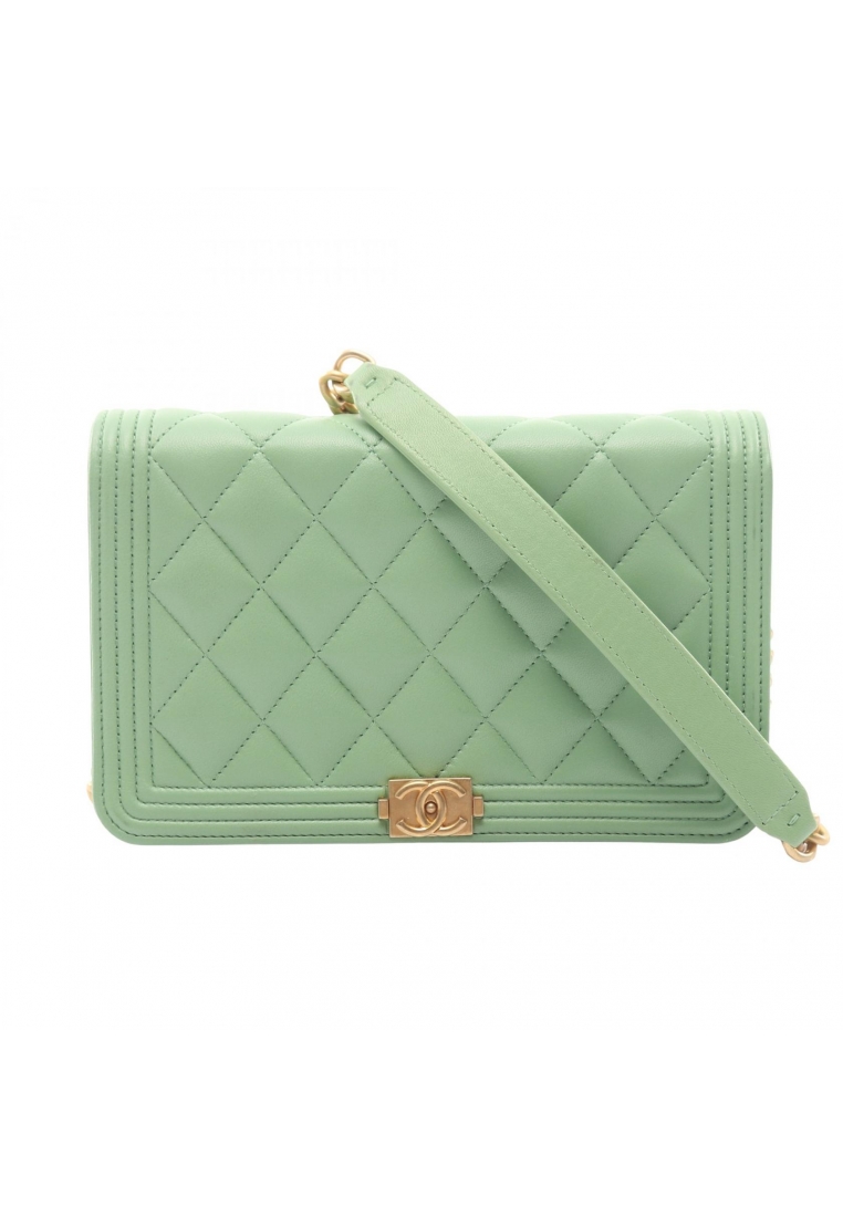 Chanel Pre-Loved Chanel boy chanel matelasse chain wallet lambskin Light green gold hardware