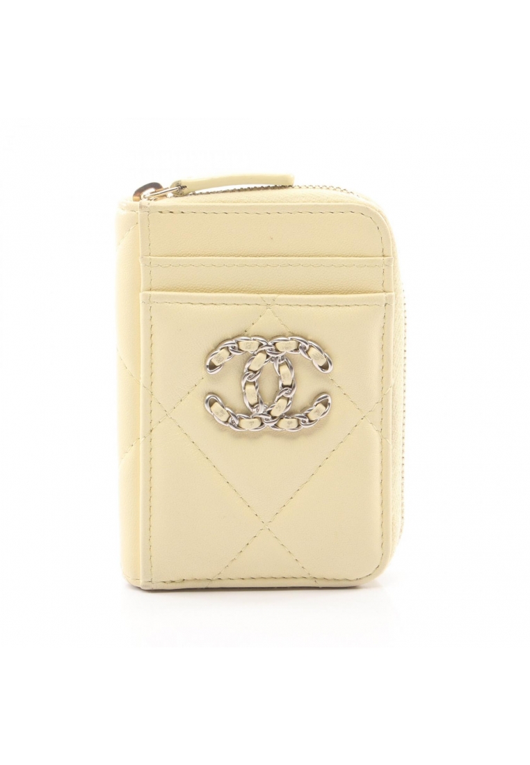 Chanel Pre-Loved Chanel 19 Dizeneuf matelasse coin purse lambskin Light yellow silver hardware