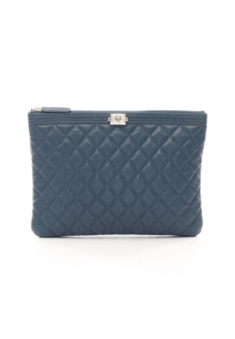 Chanel Pre-Loved Chanel boy chanel Clutch bag Caviar skin Navy silver hardware