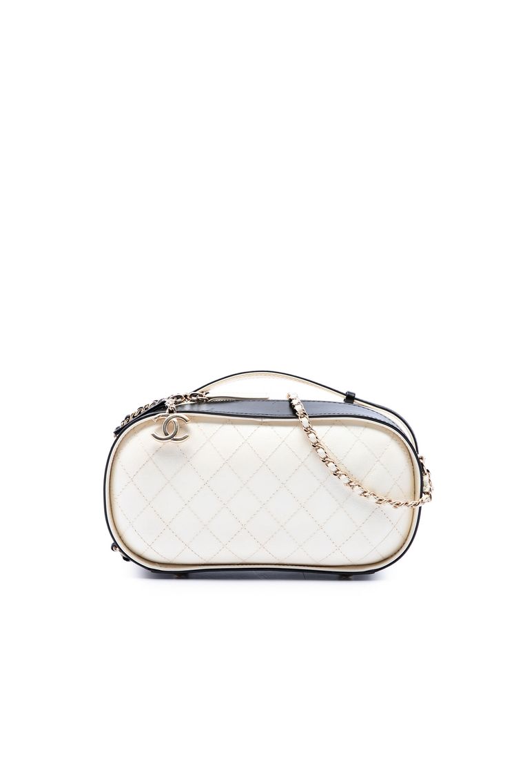 Chanel Pre-Loved Chanel Cc Quilted Crumpled Calfskin Vanity Case