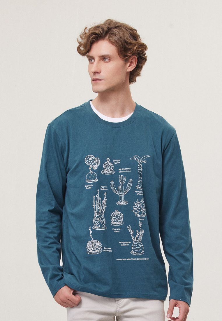 Chevignon Men's Patchy Roots Graphic Tee