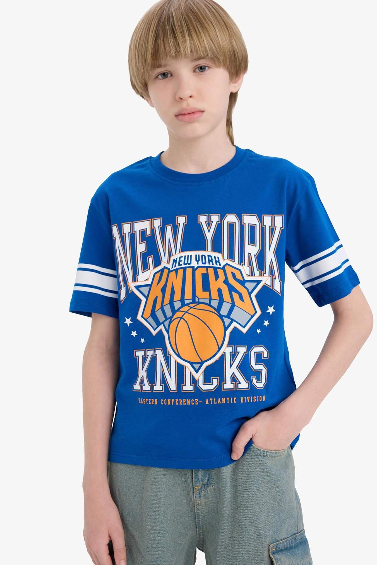 DeFacto Boys Nba New York Knicks Crew Neck Short Sleeve T-Shirt E4839A825Sm