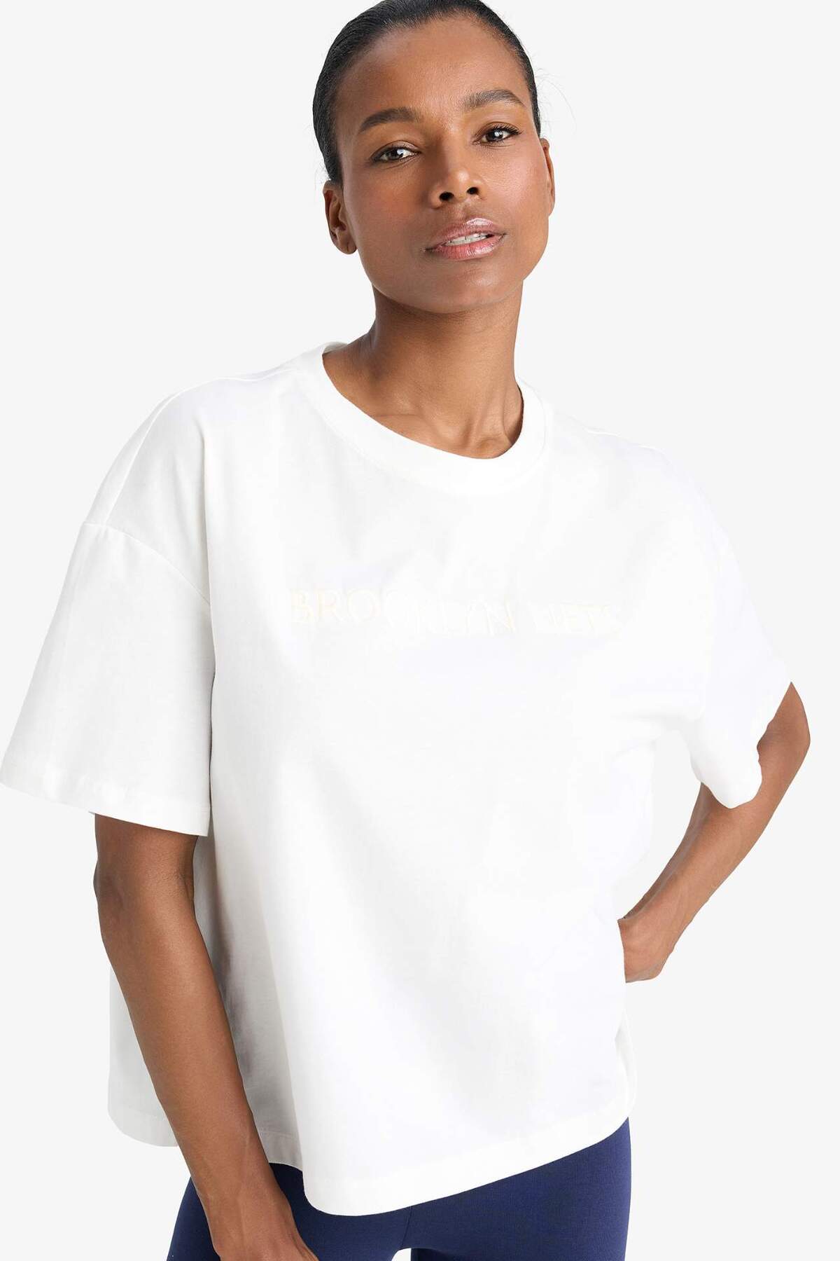 DeFacto Defactofit Nba Brooklyn Nets Oversize Wide Fit Crew Neck Print Athlete Short Sleeve T-Shirt 