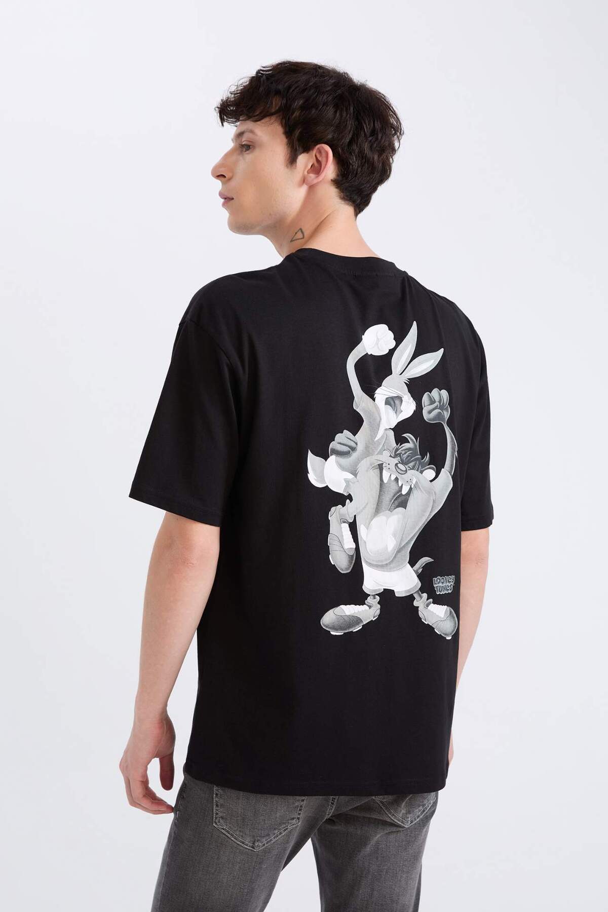 DeFacto 100% Cotton Looney Tunes Boxy Fit Crew Neck Back Printed Short Sleeve T-Shirt E0328Ax25Sp