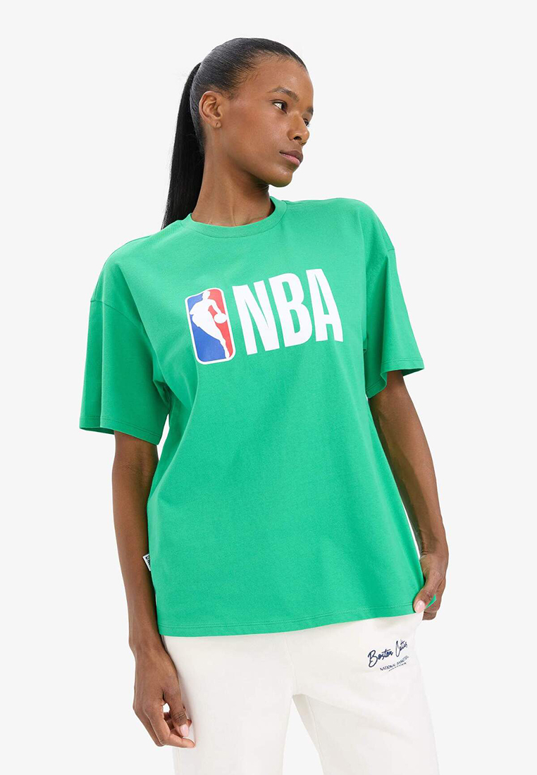 DeFacto Fit Nba Wordmark Oversize Wide Fit Cycling T-Shirt