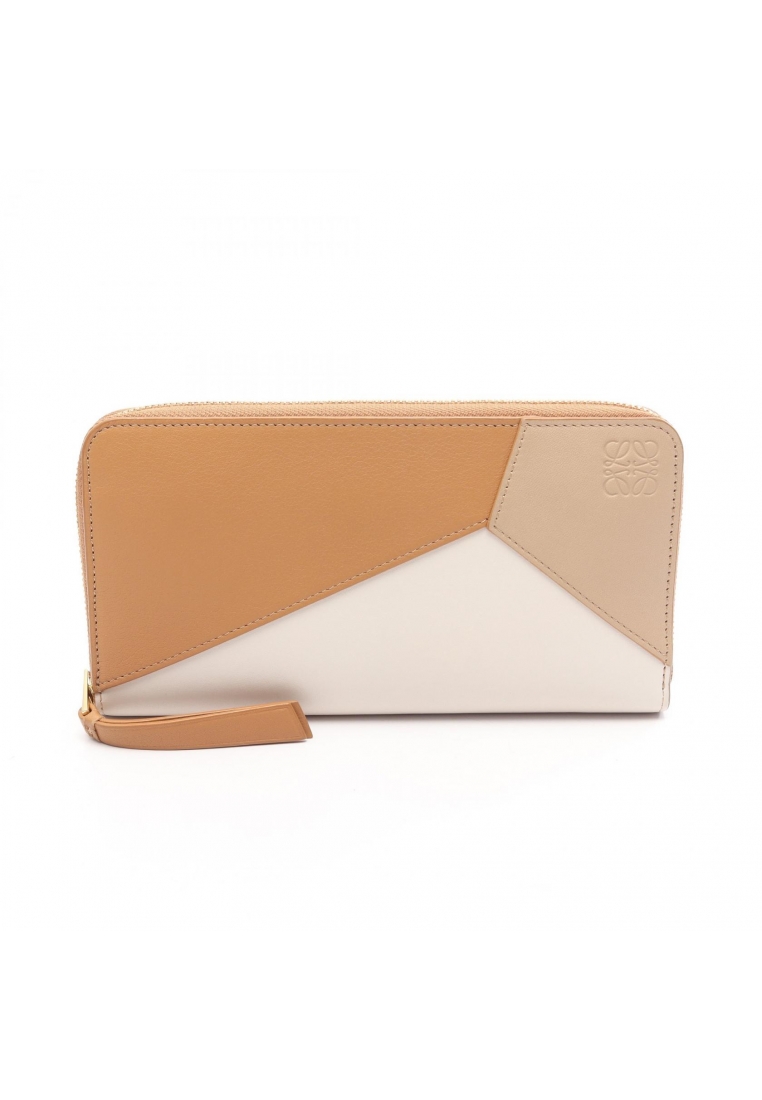 LOEWE Pre-Loved LOEWE puzzle zip around wallet round zipper long wallet leather light brown ivory be