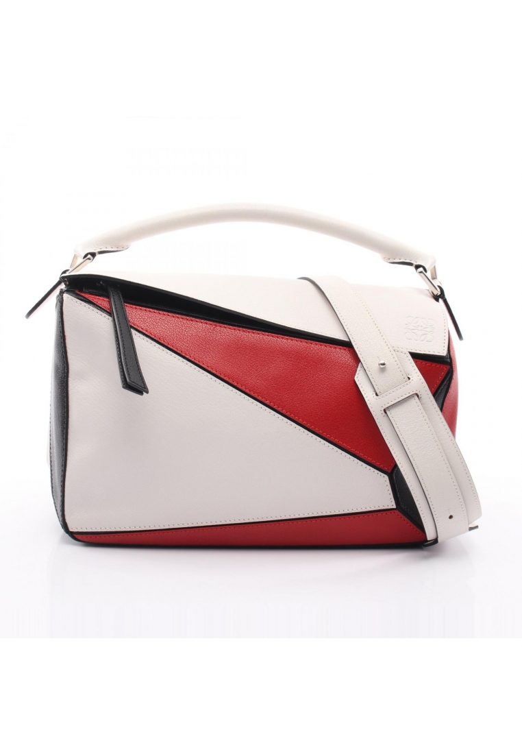 LOEWE Pre-Loved LOEWE puzzle bag Medium Handbag leather white Red black