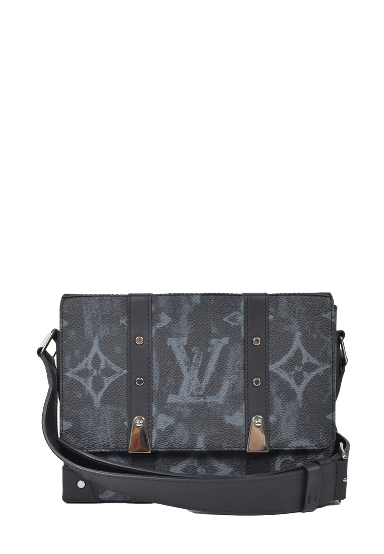 om magi At vise Louis Vuitton Luxury Men's Bags 2021 | Buy Men's Bags Online | ZALORA Hong  Kong