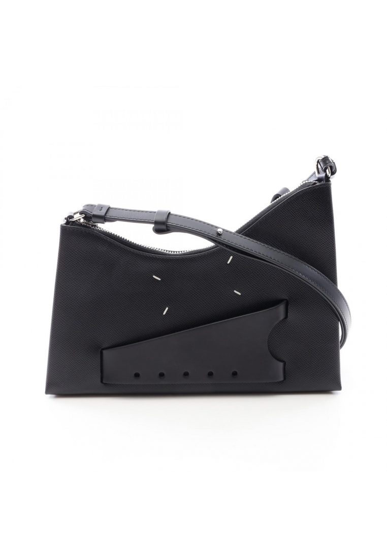 Maison Margiela Pre-Loved Maison Margiela SNATCHED hobo Shoulder bag leather black