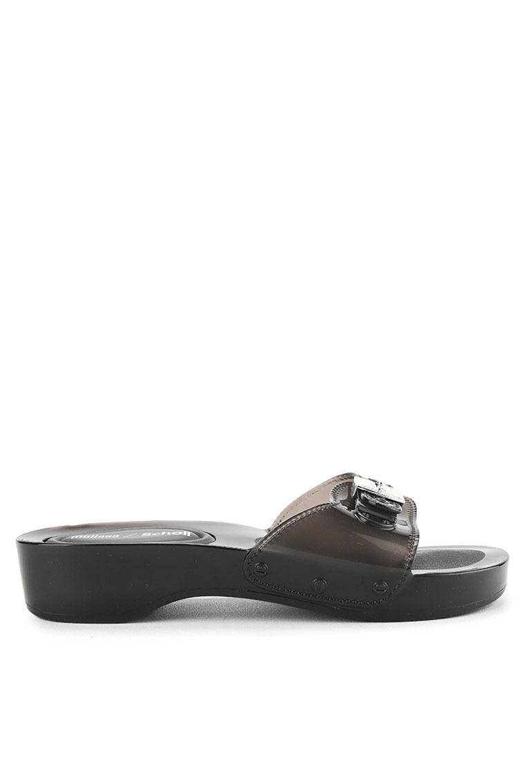 Melissa Pescura Heel + Scholl Ad