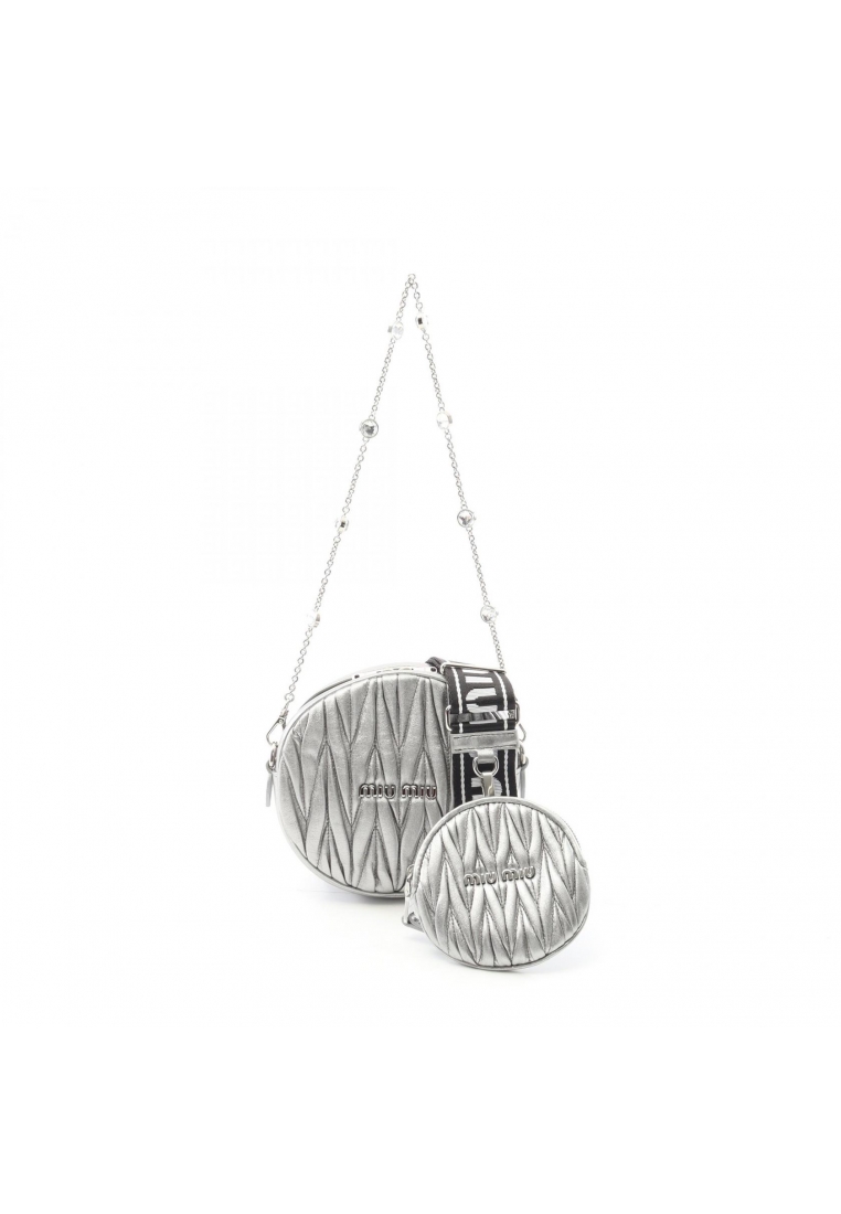 Miu Miu Pre-Loved MIU MIU matelasse Shoulder bag leather Silver