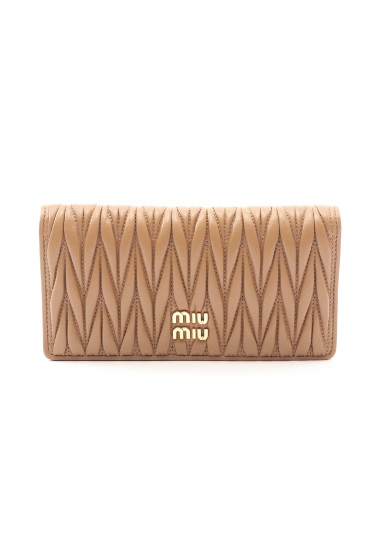 MIU MIU Pre-Loved MIU MIU matelasse Bi-fold Long Wallet leather light brown