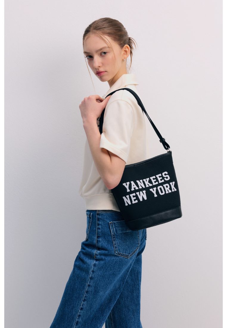MLB VARSITY JACQUARD CANVAS BUCKET BAG NEW YORK YANKEES