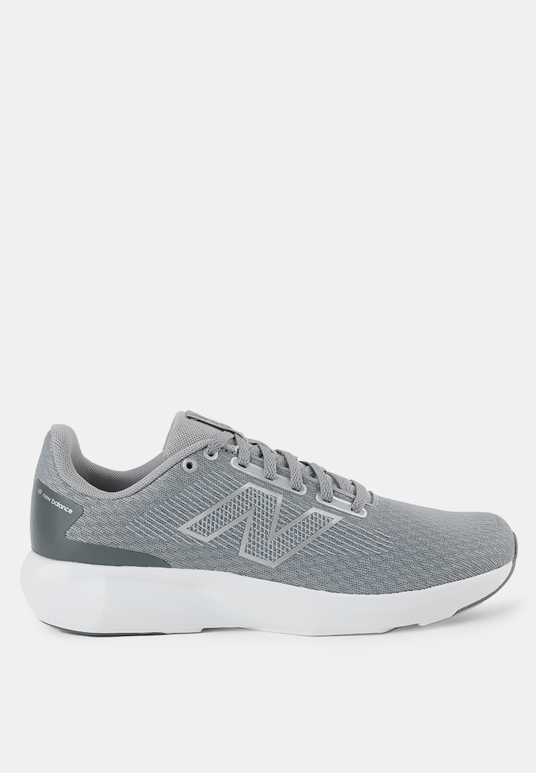 New Balance 413