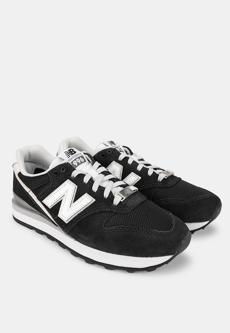 New Balance 996