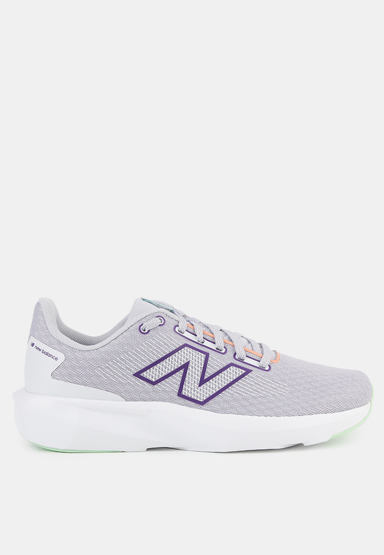 New Balance 413