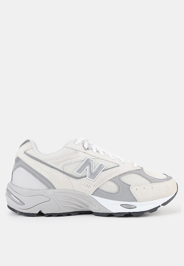 New Balance 880R