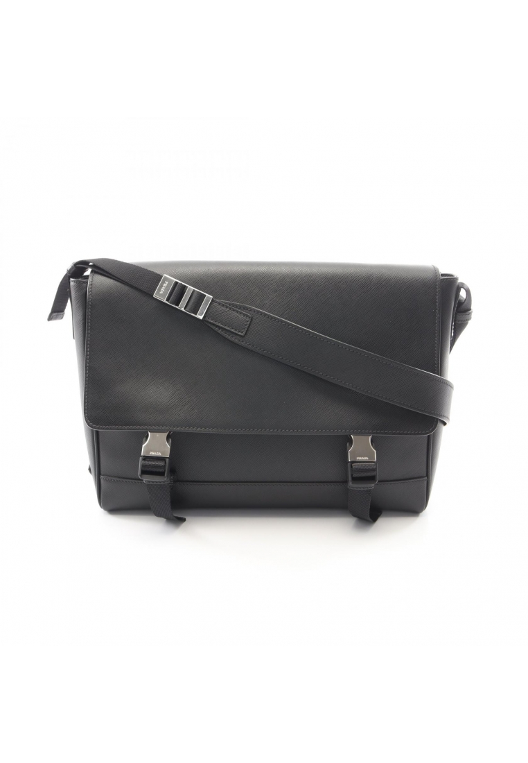 Prada Pre-Loved Prada SAFFIANO TRAVEL Shoulder bag Saffiano leather black