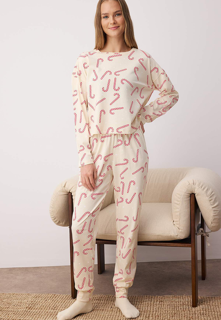 Trendyol Beige 100% Cotton Christmas Themed Knitted Pajama Set THMAW21PT0771