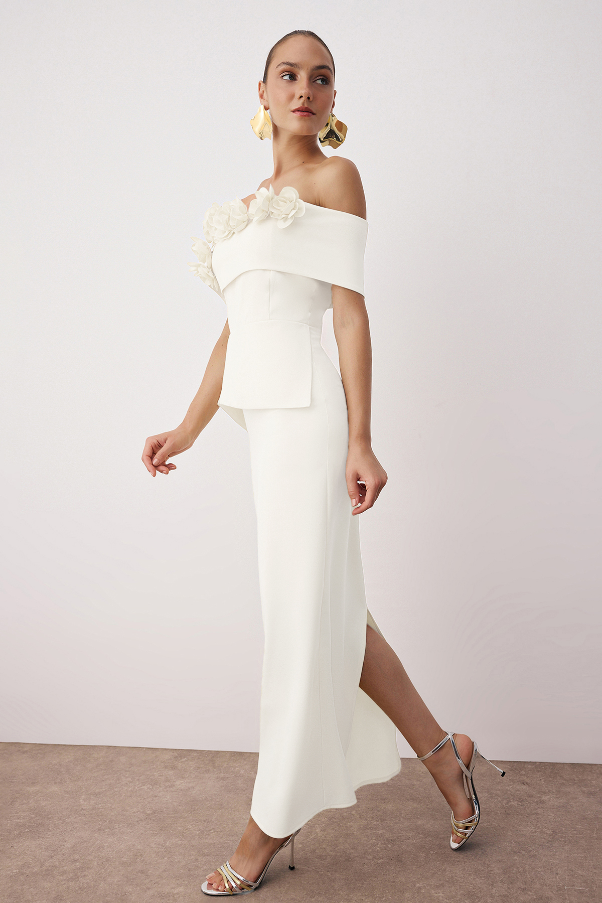 Trendyol White Carmen Collar Finike Maxi Elegant Evening Night Graduation Dress