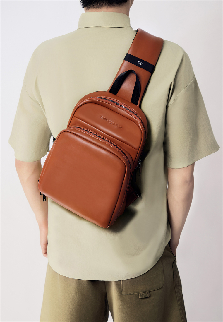 Victoria Hyde London Men's Leather  Crossbody Bag Sports Commuter Bag Travel Bag Bowen-Brown (Tablet